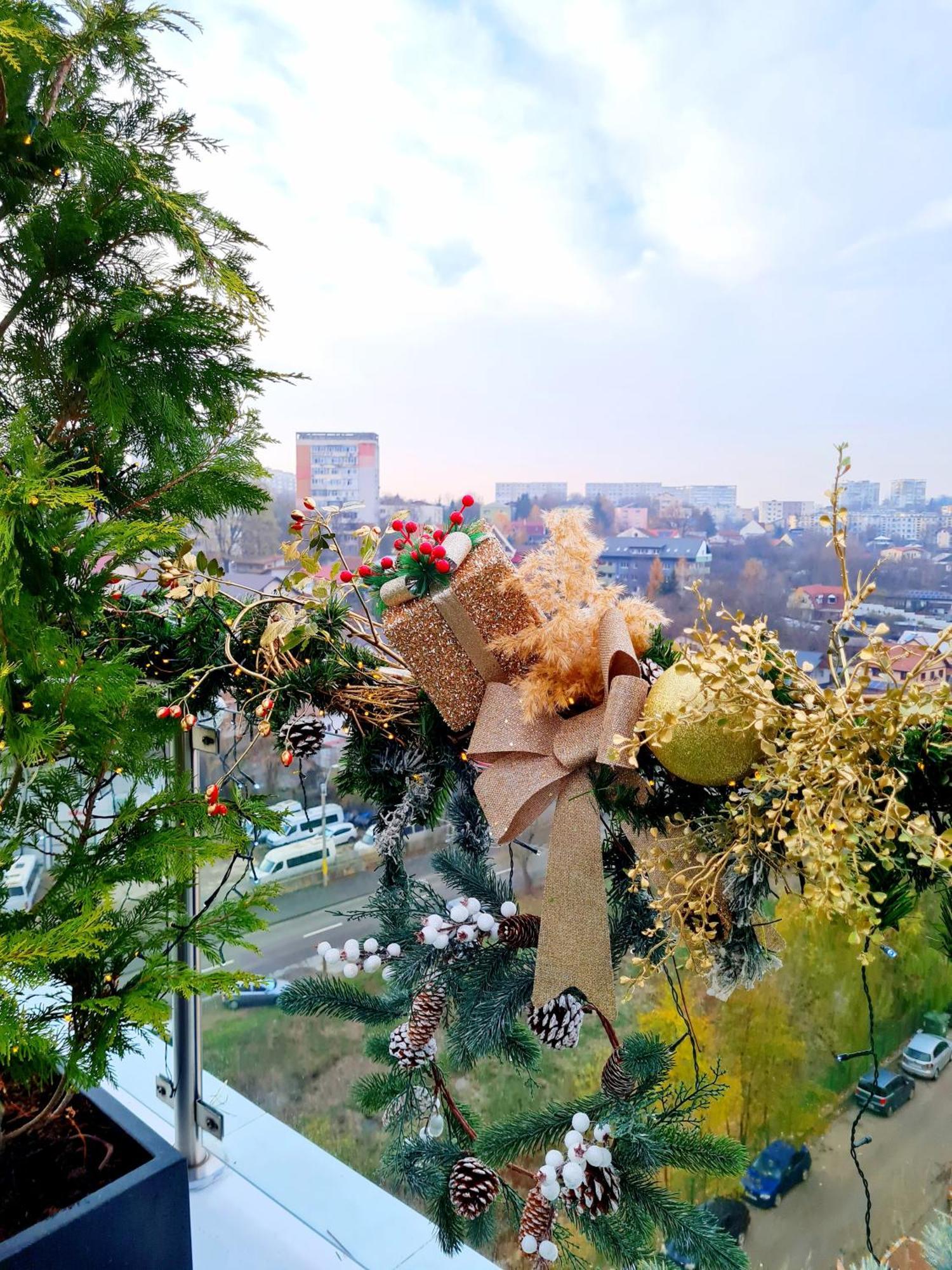 Penthouse Aeroport Iasi Apartment Luaran gambar
