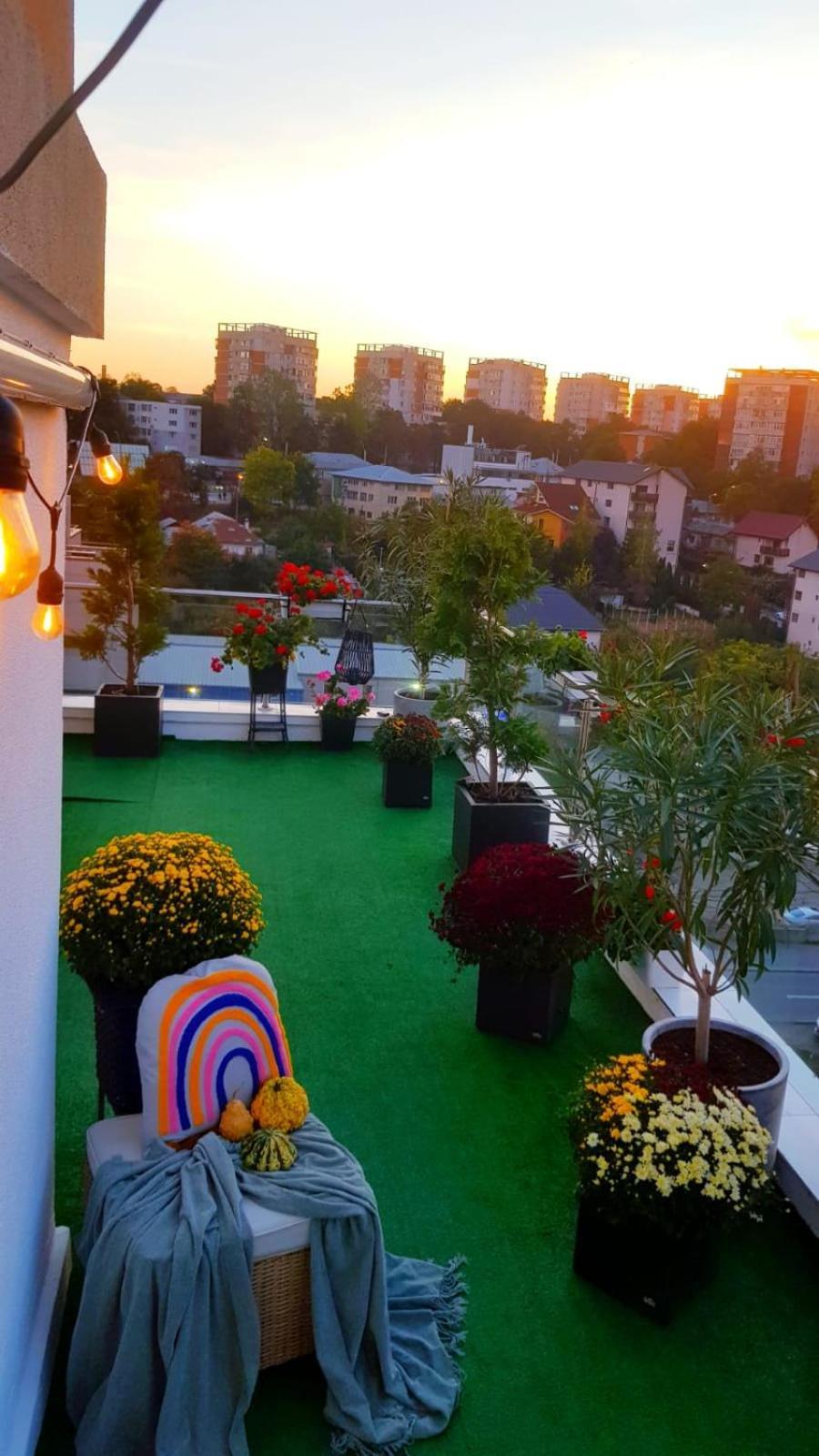 Penthouse Aeroport Iasi Apartment Luaran gambar