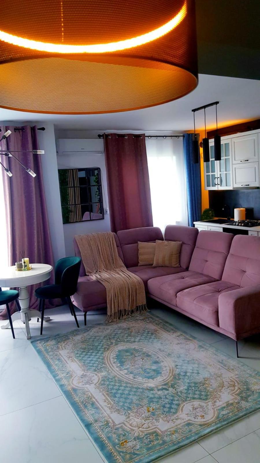 Penthouse Aeroport Iasi Apartment Luaran gambar