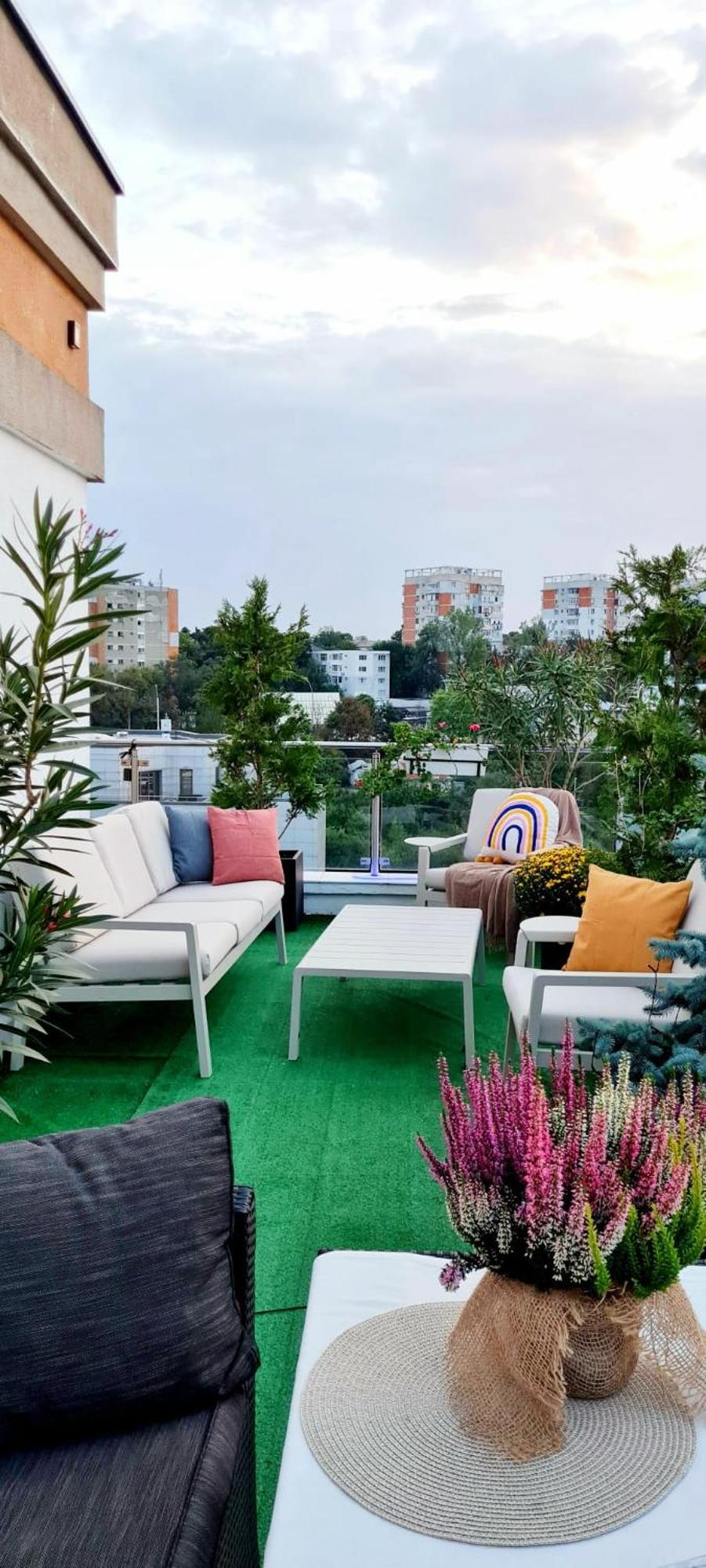 Penthouse Aeroport Iasi Apartment Luaran gambar